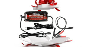 3 amp charger / battery maintainer from Yuasa, in a gift box.